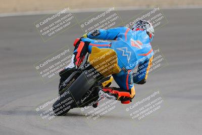 media/Dec-17-2022-SoCal Trackdays (Sat) [[224abd9271]]/Turn 10 Backside (120pm)/